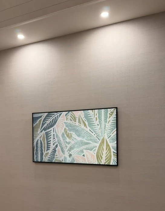 Soft gray grasscloth wallcovering in a Fort Lauderdale home by Salt Wallcovering