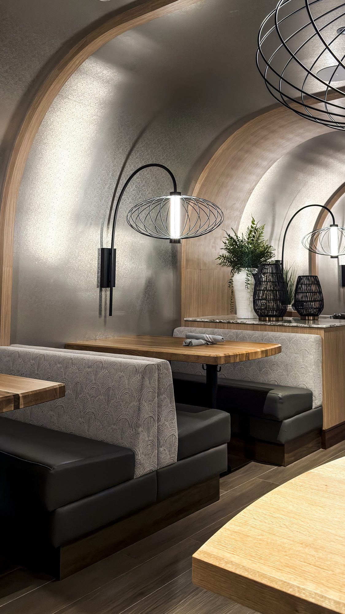 Restaurant dining room with wallcovering installed by Salt Wallcovering in West Palm Beach